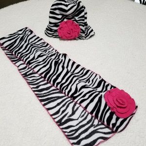 Girls zebra hat and scarf sz small/medium